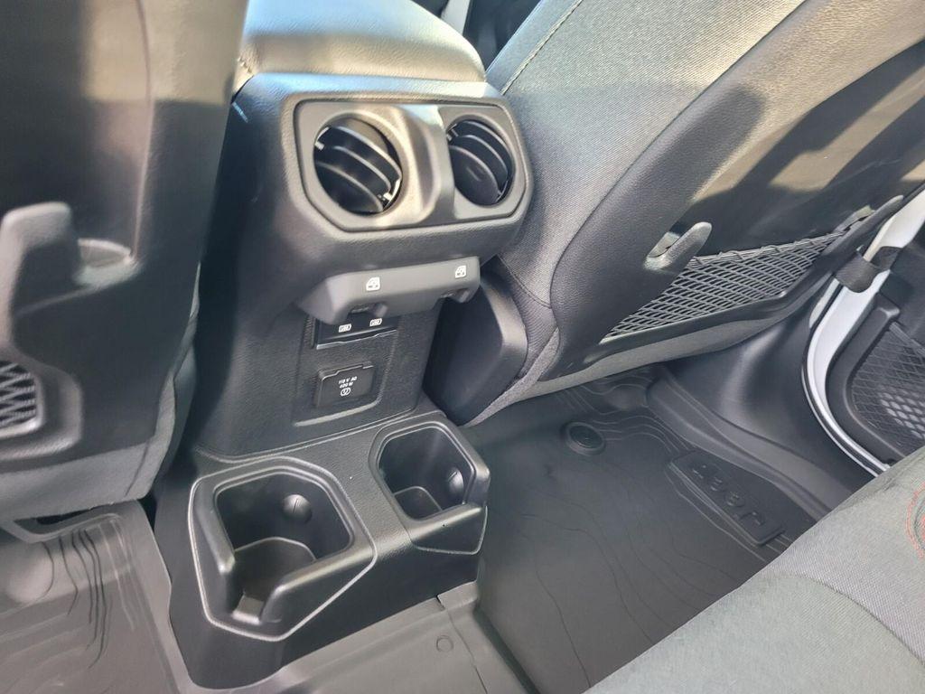 new 2025 Jeep Gladiator car, priced at $47,231