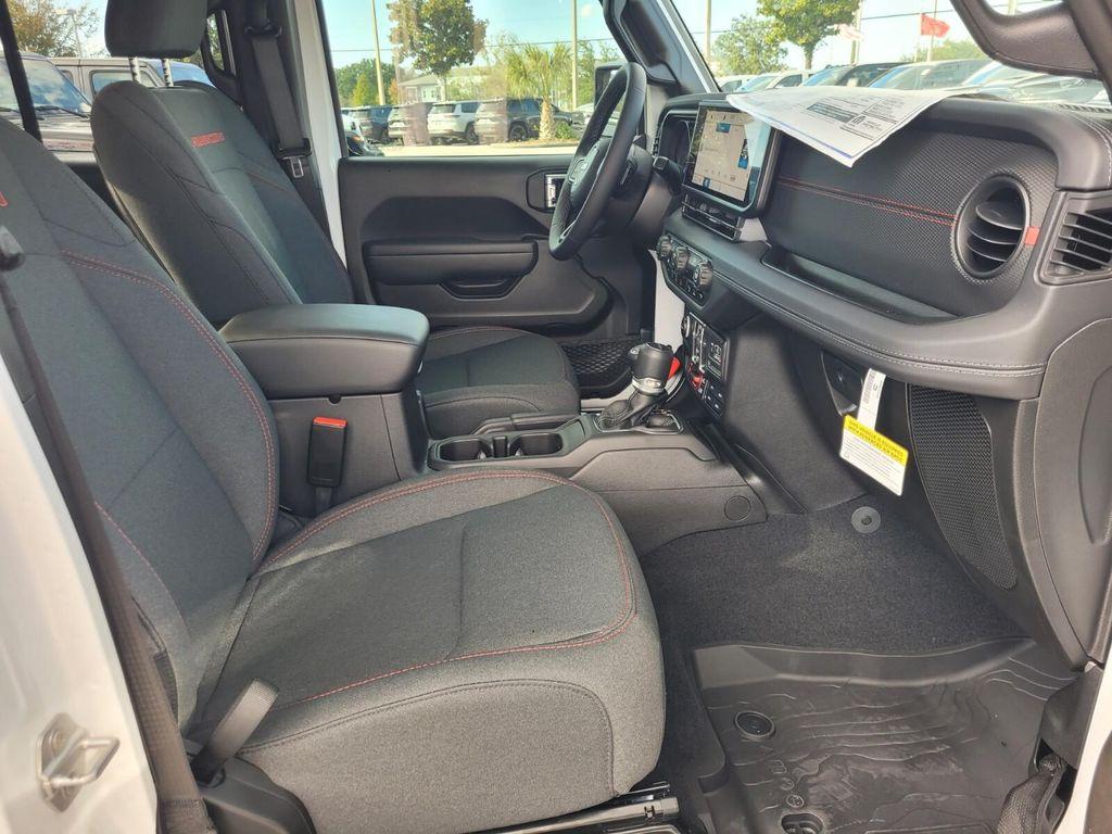 new 2025 Jeep Gladiator car, priced at $47,231