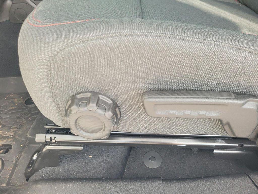 new 2025 Jeep Gladiator car, priced at $47,231