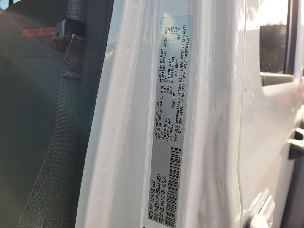 new 2025 Jeep Gladiator car, priced at $47,231