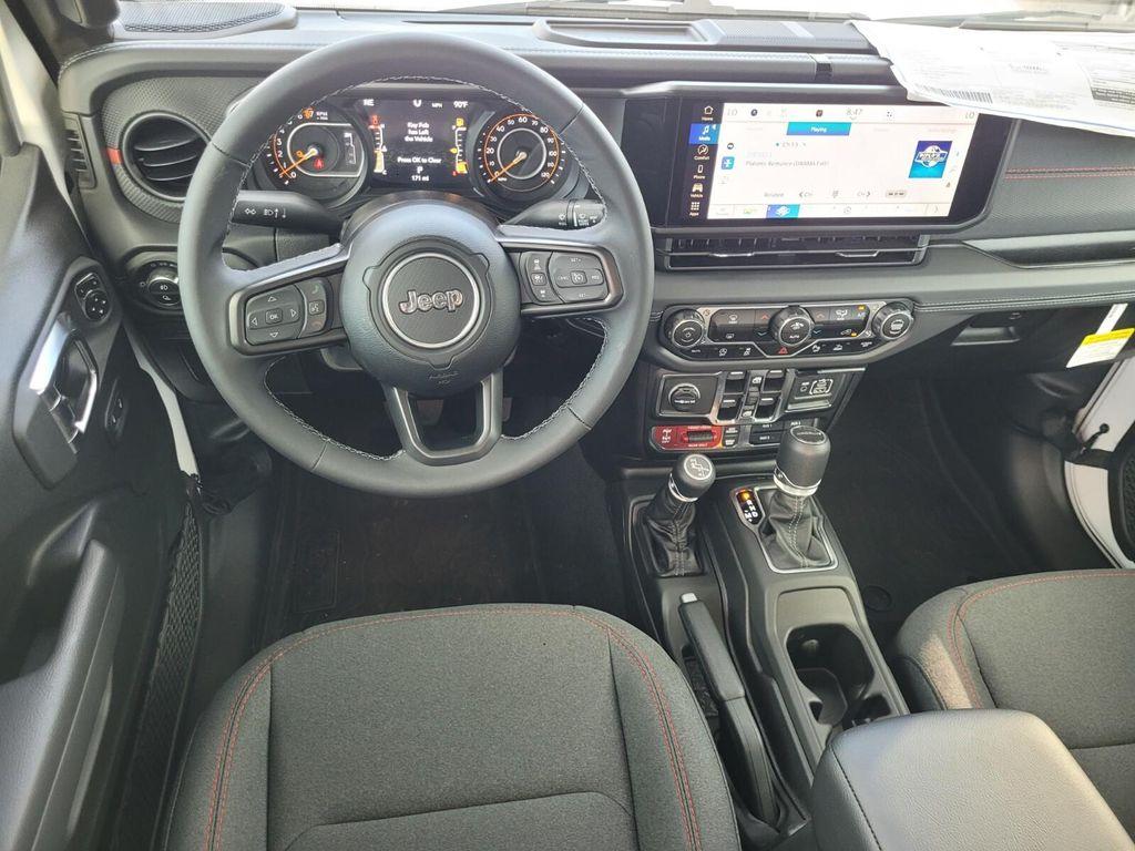 new 2025 Jeep Gladiator car, priced at $47,231