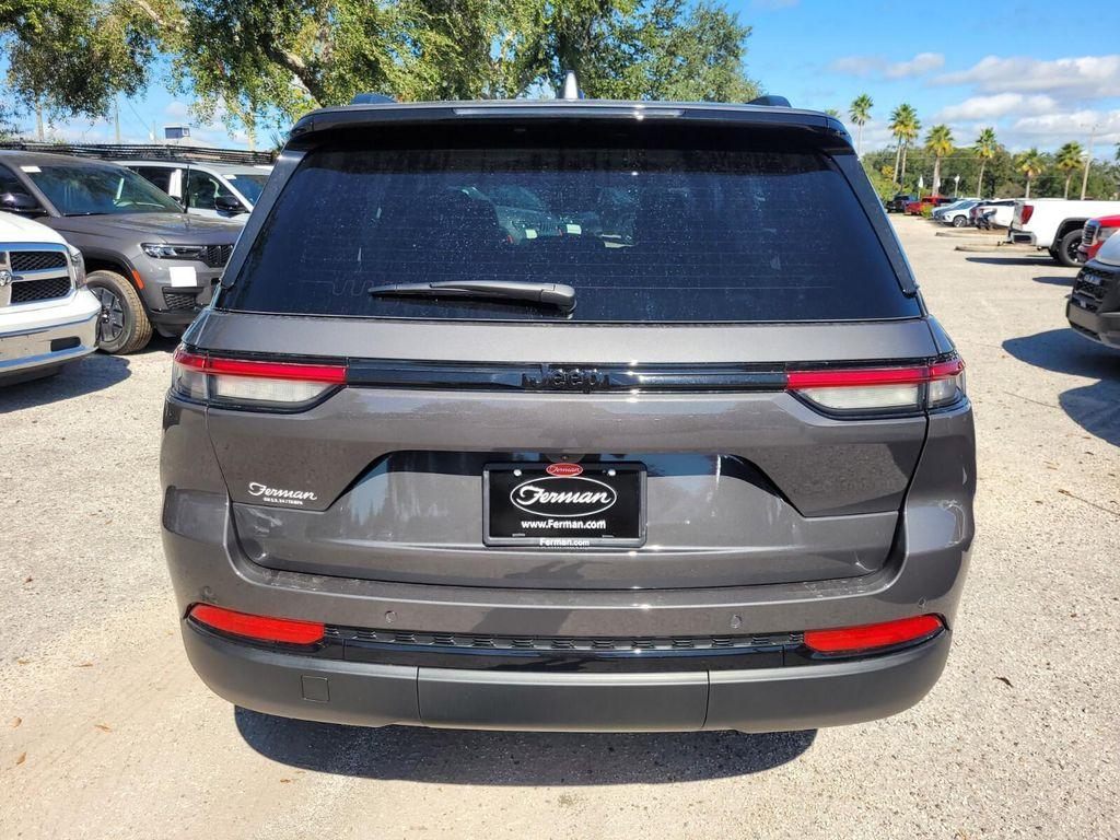 new 2025 Jeep Grand Cherokee car, priced at $40,691