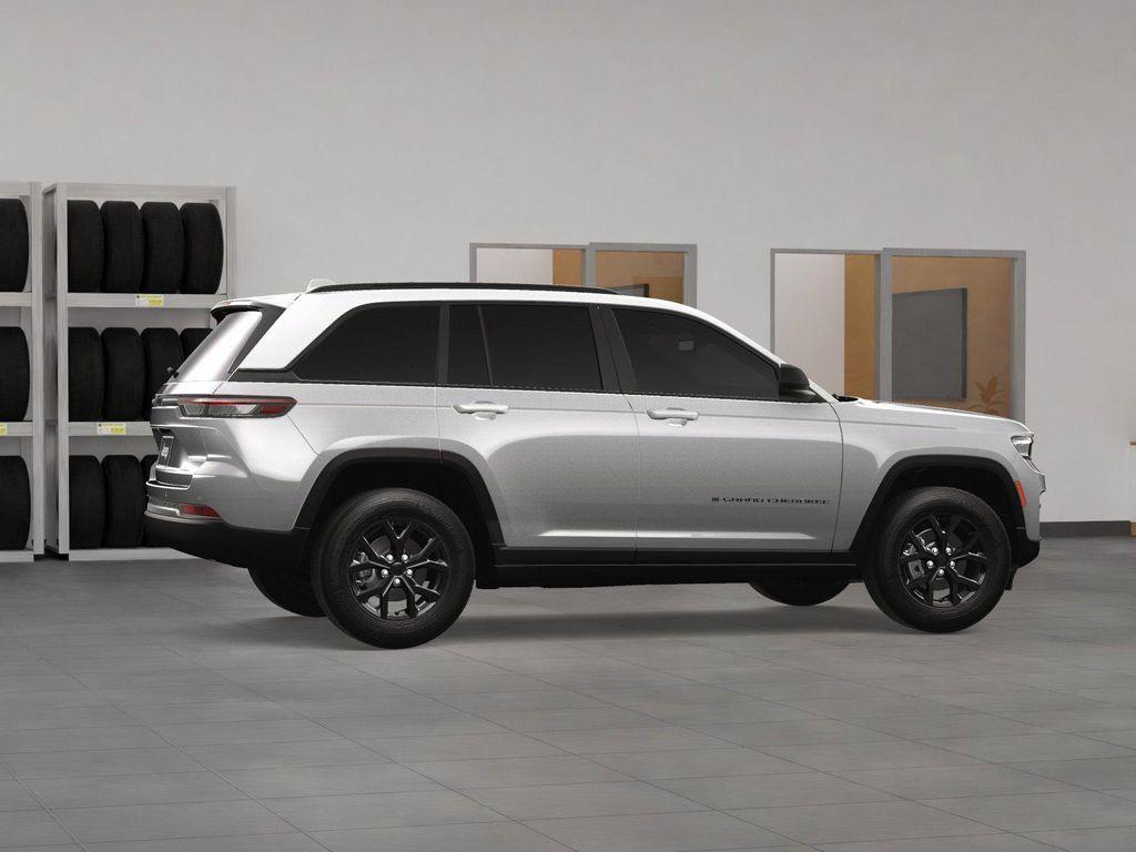 new 2025 Jeep Grand Cherokee car, priced at $42,611