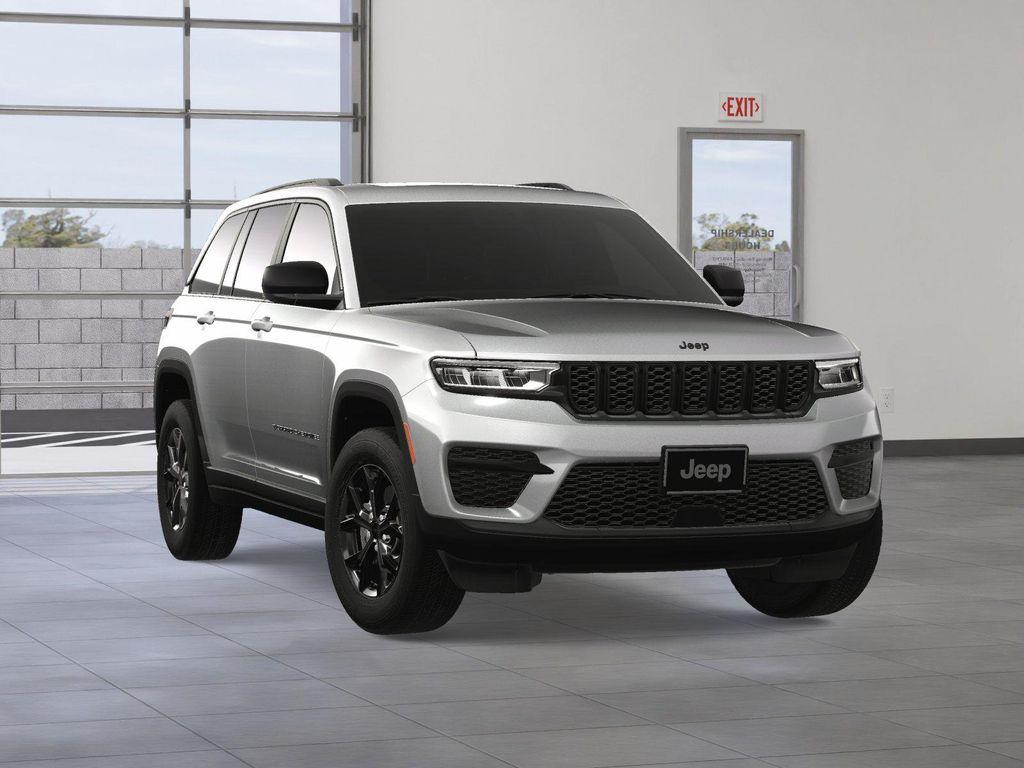 new 2025 Jeep Grand Cherokee car, priced at $42,611