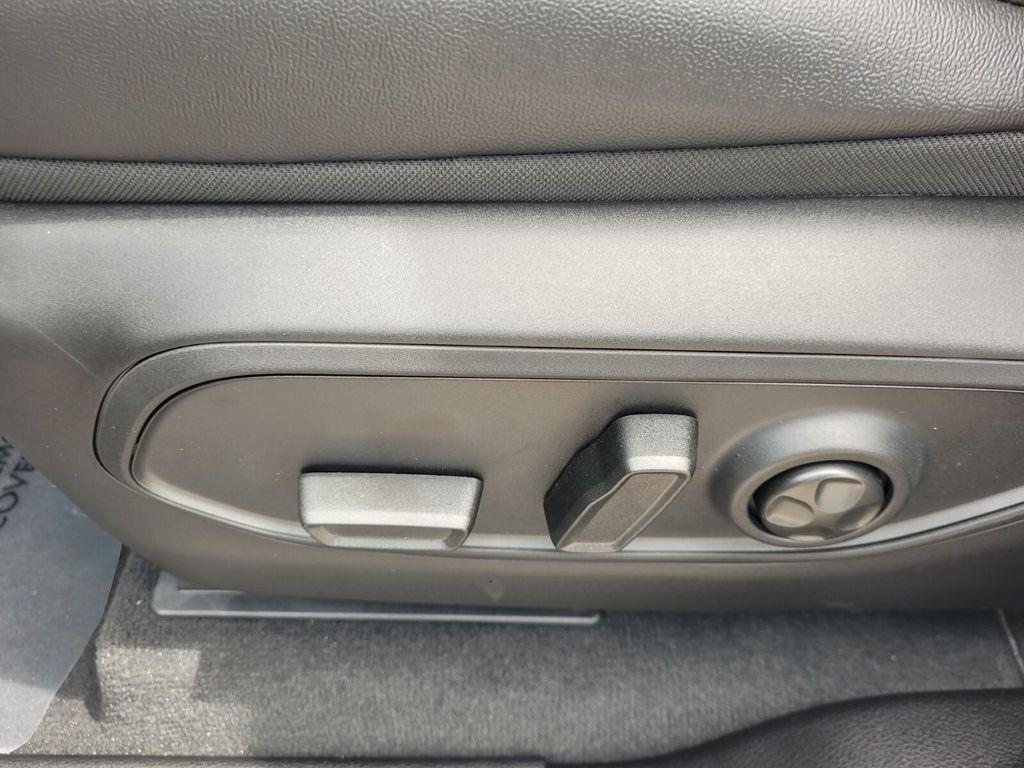 new 2025 Jeep Grand Cherokee car, priced at $35,759