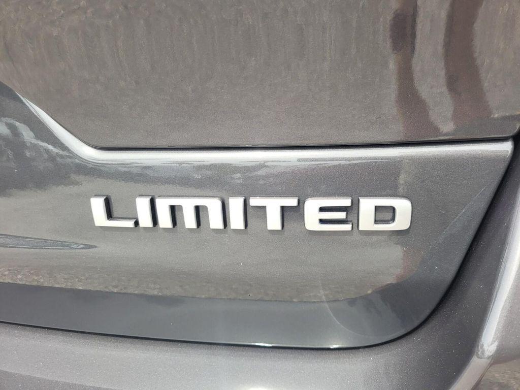 new 2025 Jeep Grand Cherokee car, priced at $35,759