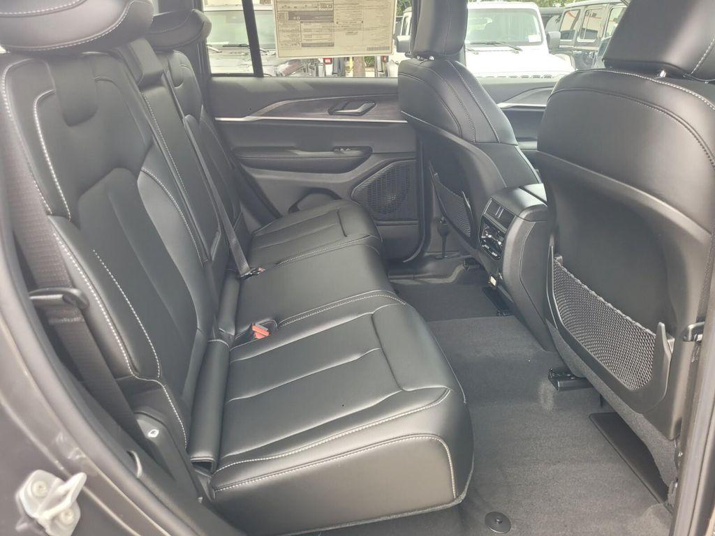 new 2025 Jeep Grand Cherokee car, priced at $35,759