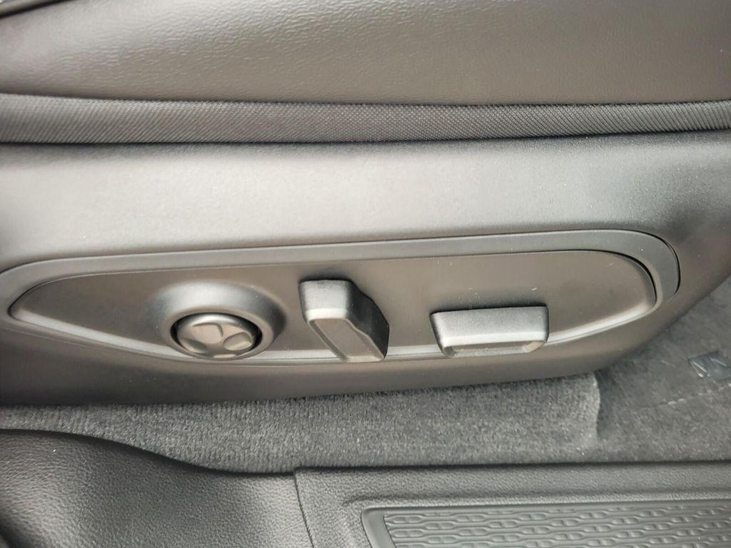 new 2025 Jeep Grand Cherokee car, priced at $35,759