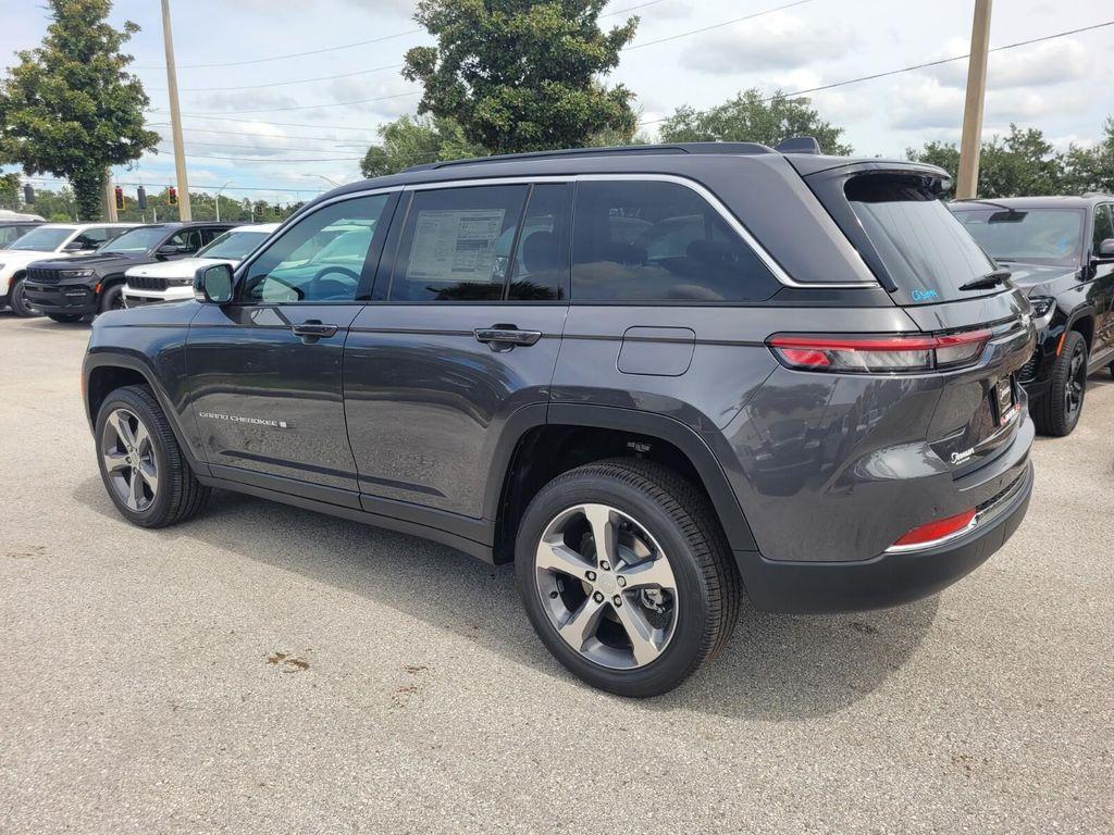 new 2025 Jeep Grand Cherokee car, priced at $35,759