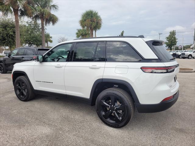 new 2025 Jeep Grand Cherokee car, priced at $43,330