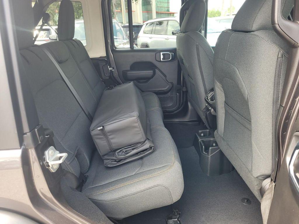 new 2025 Jeep Wrangler car, priced at $40,374