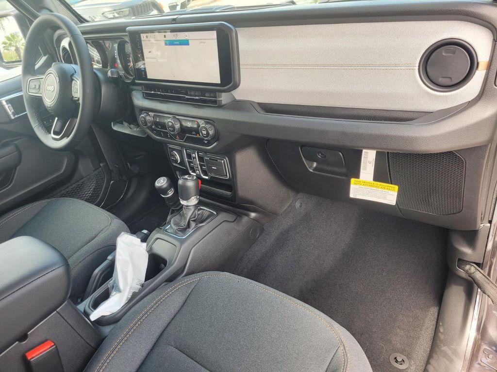 new 2025 Jeep Wrangler car, priced at $40,374
