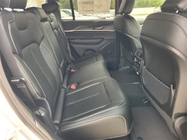 new 2025 Jeep Grand Cherokee car, priced at $42,720