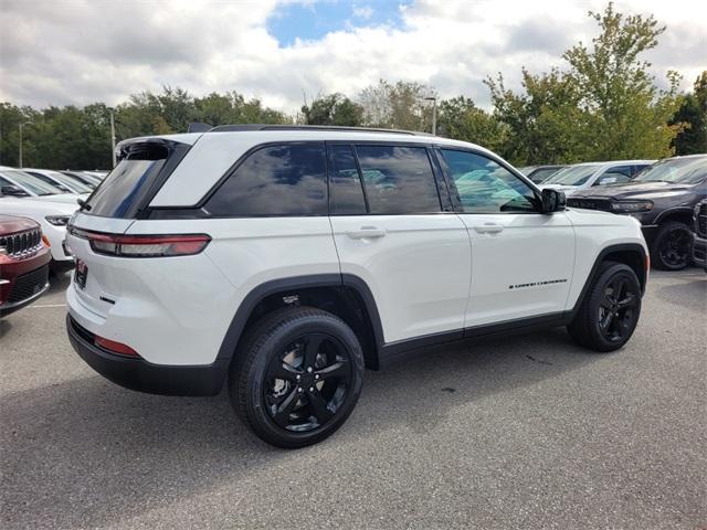 new 2025 Jeep Grand Cherokee car, priced at $42,720