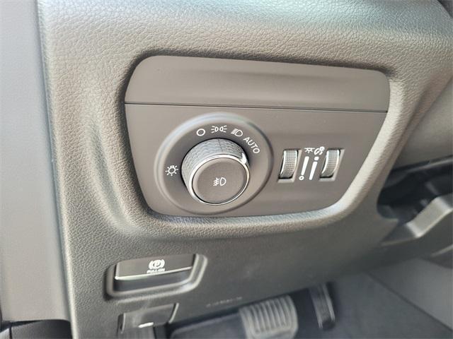 new 2025 Jeep Grand Cherokee car, priced at $42,720