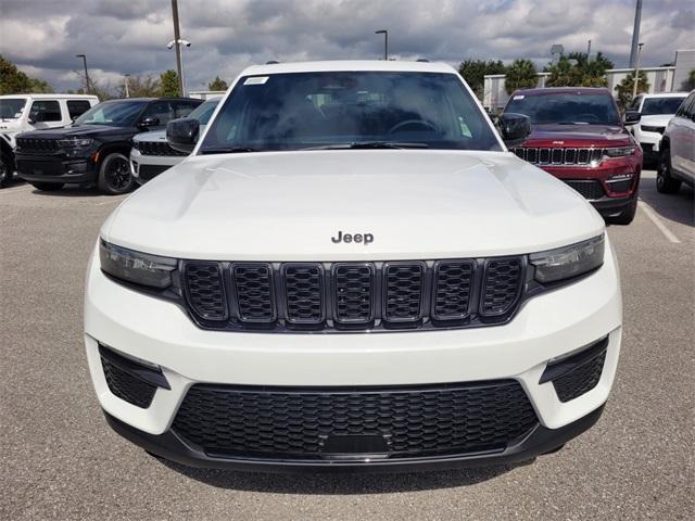 new 2025 Jeep Grand Cherokee car, priced at $42,720