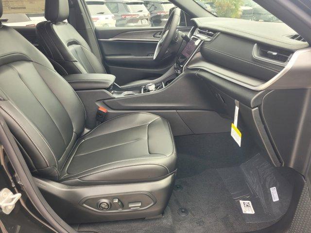 new 2025 Jeep Grand Cherokee car, priced at $38,909