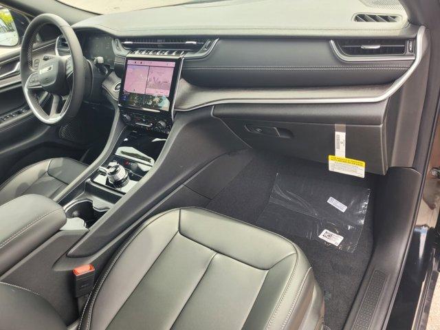 new 2025 Jeep Grand Cherokee car, priced at $38,909