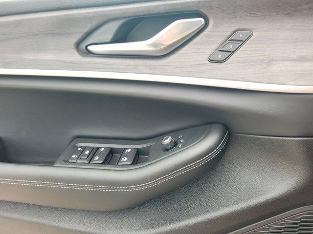 new 2025 Jeep Grand Cherokee car, priced at $38,909