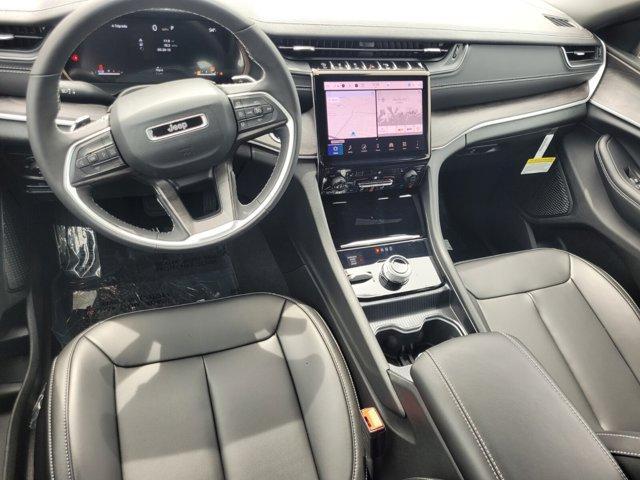 new 2025 Jeep Grand Cherokee car, priced at $38,909