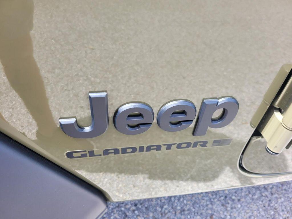used 2025 Jeep Gladiator car, priced at $37,995
