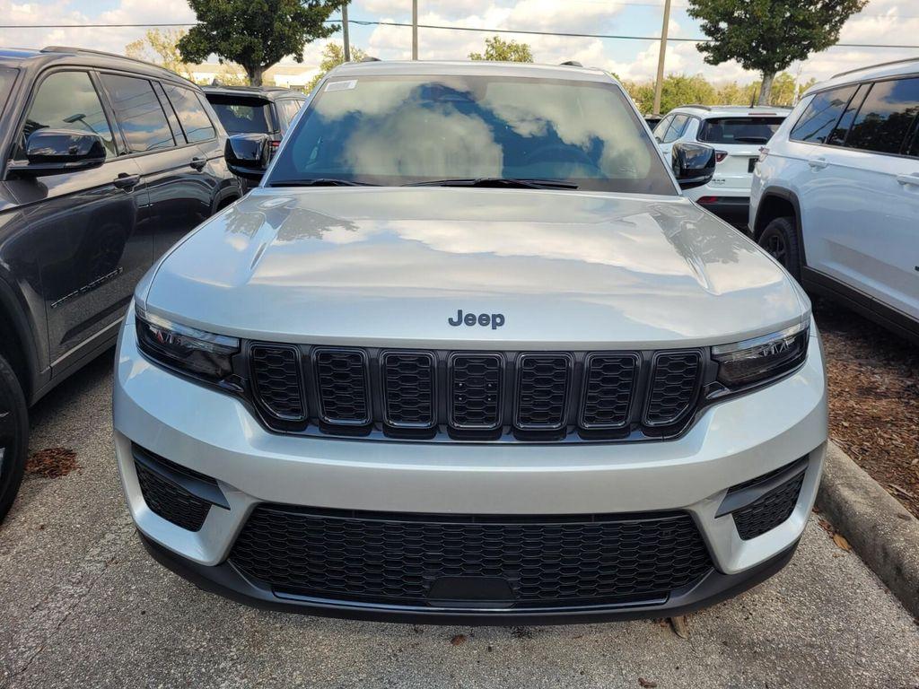 new 2025 Jeep Grand Cherokee car, priced at $36,638