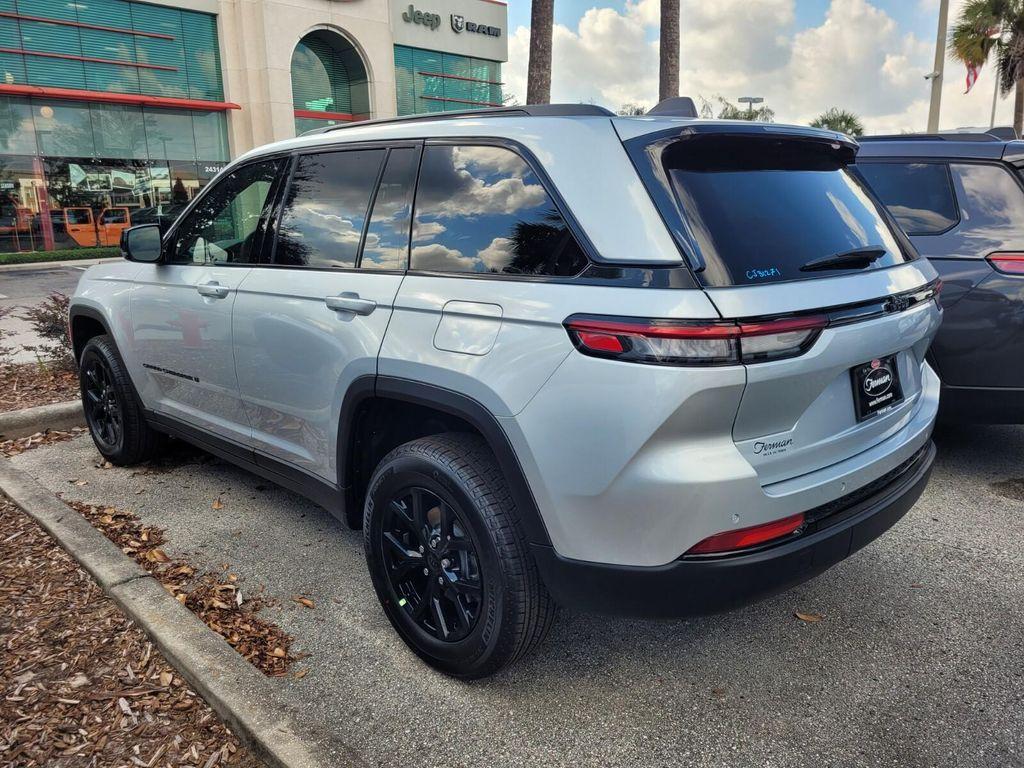new 2025 Jeep Grand Cherokee car, priced at $36,638