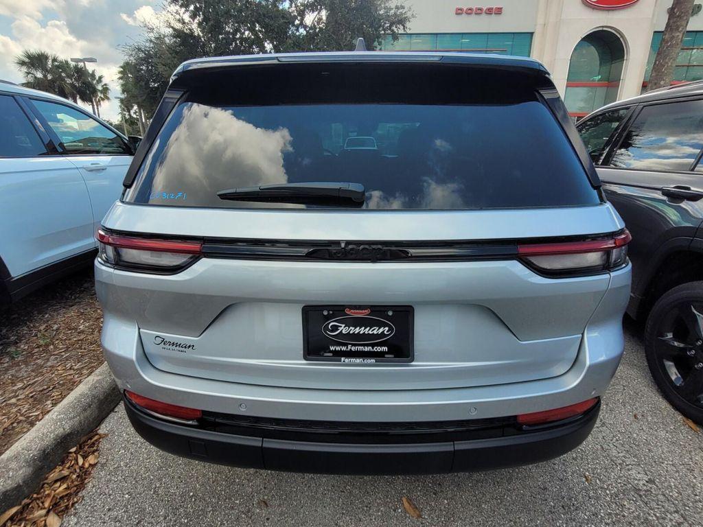new 2025 Jeep Grand Cherokee car, priced at $36,638