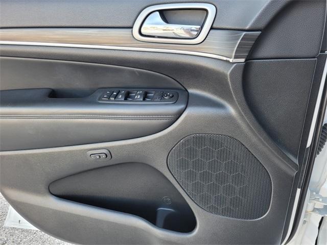 used 2021 Jeep Grand Cherokee car, priced at $20,000