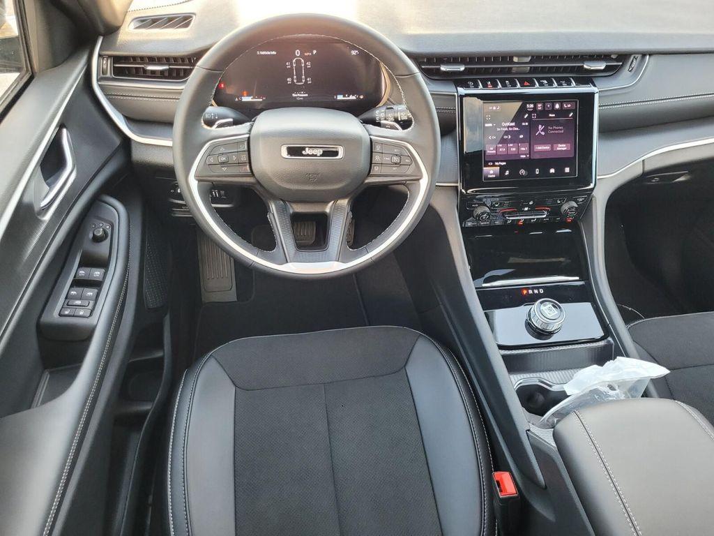 new 2025 Jeep Grand Cherokee L car, priced at $44,768