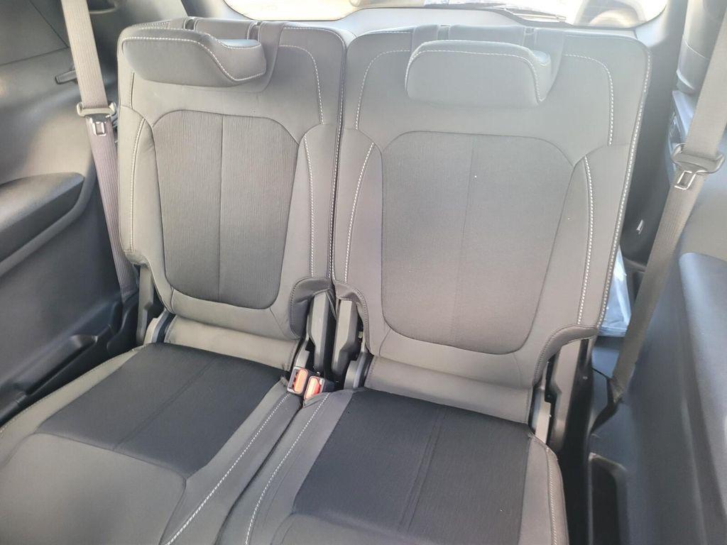 new 2025 Jeep Grand Cherokee L car, priced at $37,594