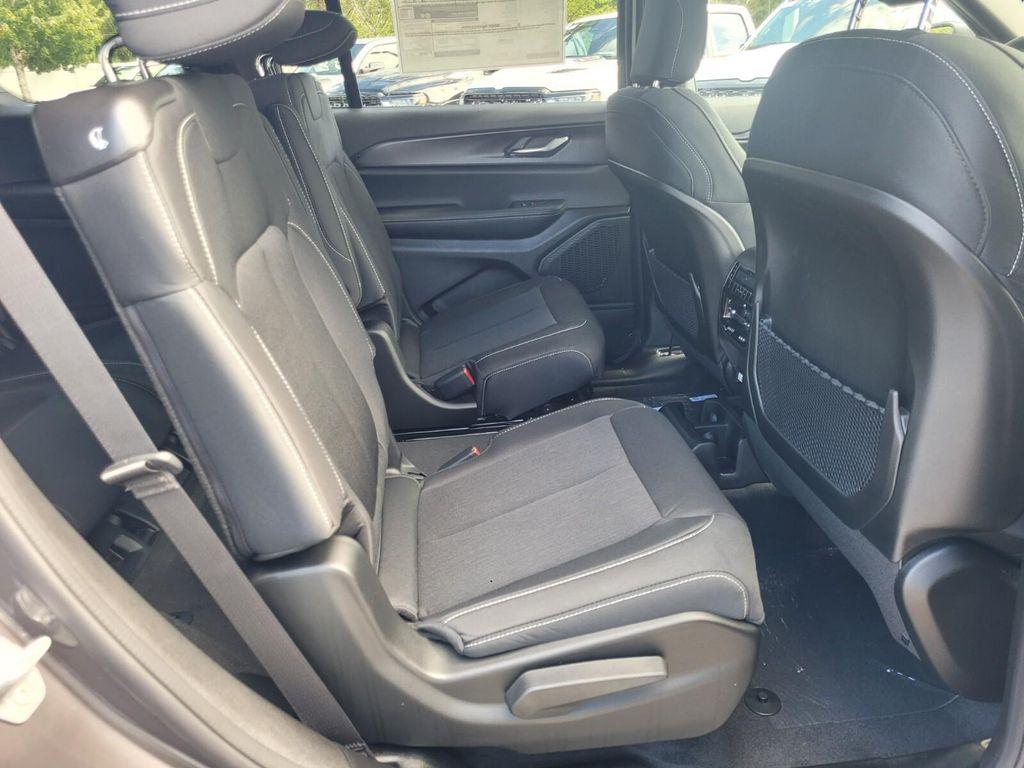 new 2025 Jeep Grand Cherokee L car, priced at $37,594