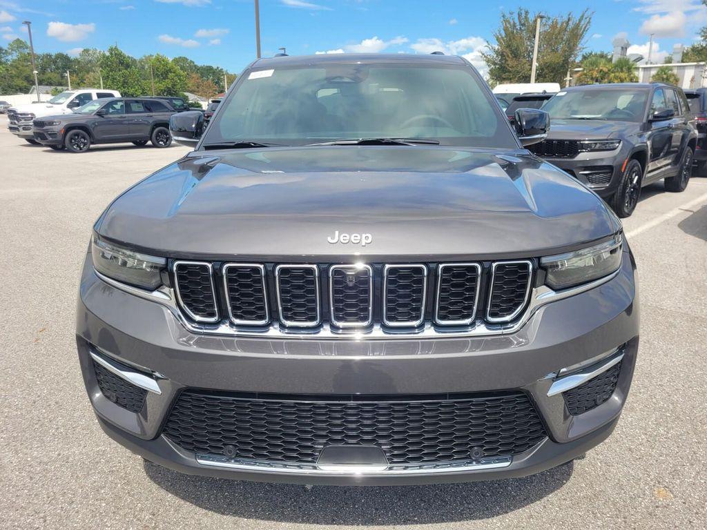 new 2025 Jeep Grand Cherokee car, priced at $46,558