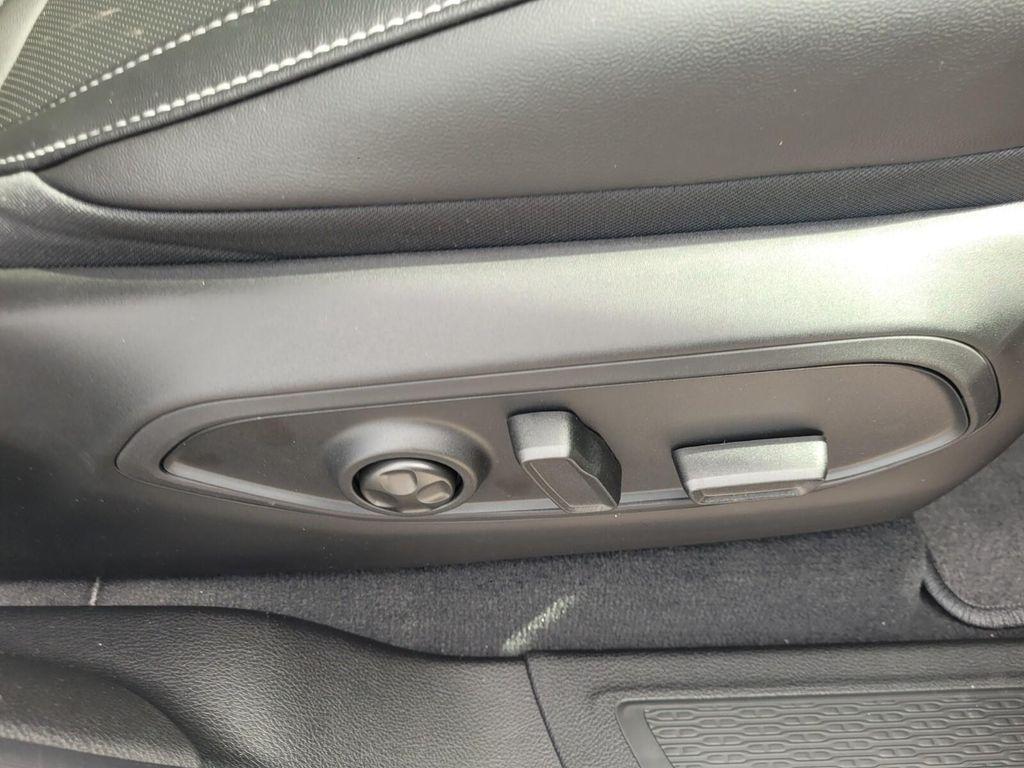 new 2025 Jeep Grand Cherokee car, priced at $46,558