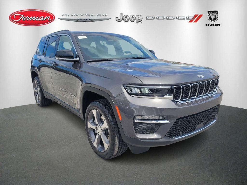 new 2025 Jeep Grand Cherokee car, priced at $46,558