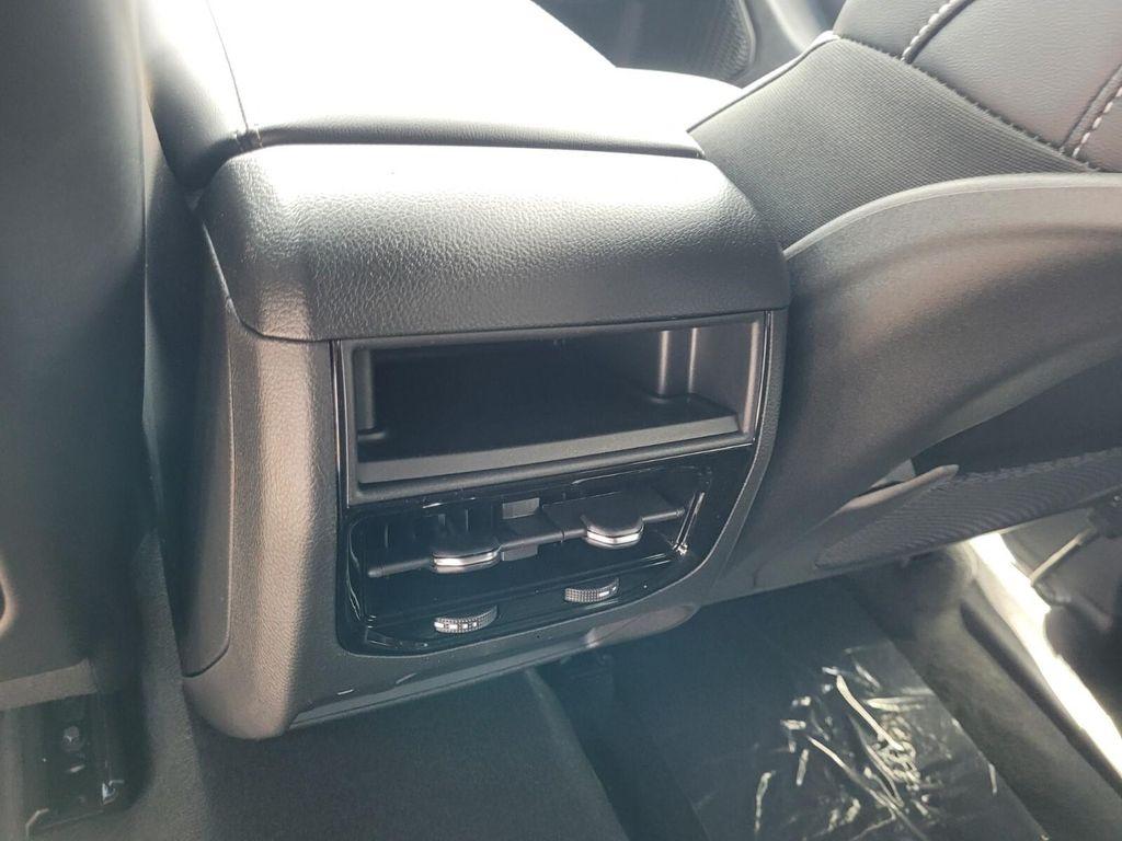 new 2025 Jeep Grand Cherokee car, priced at $41,949