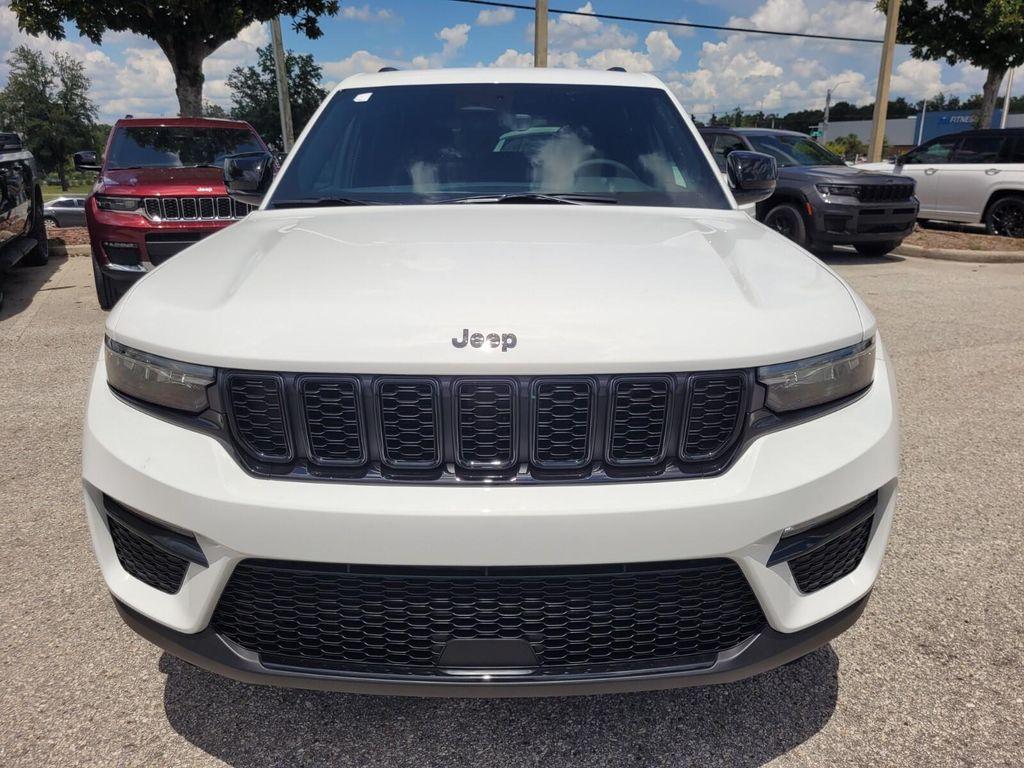 new 2025 Jeep Grand Cherokee car, priced at $41,949
