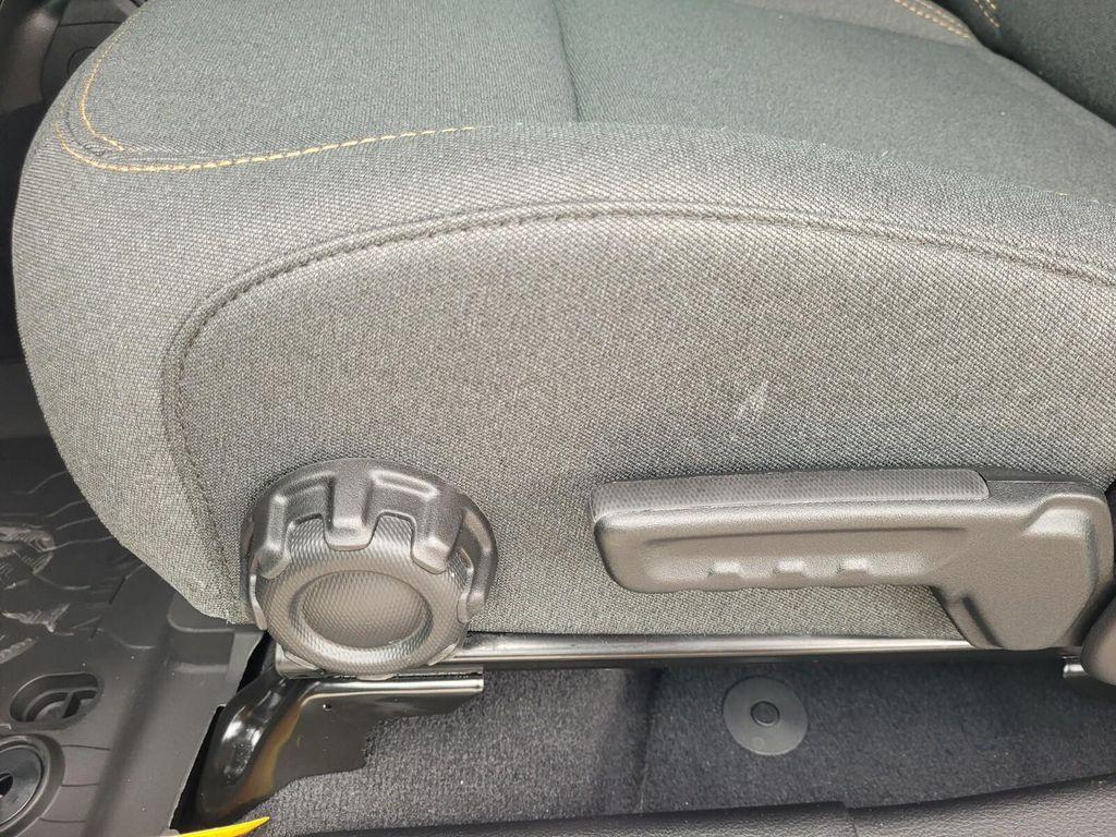 new 2025 Jeep Gladiator car, priced at $46,111