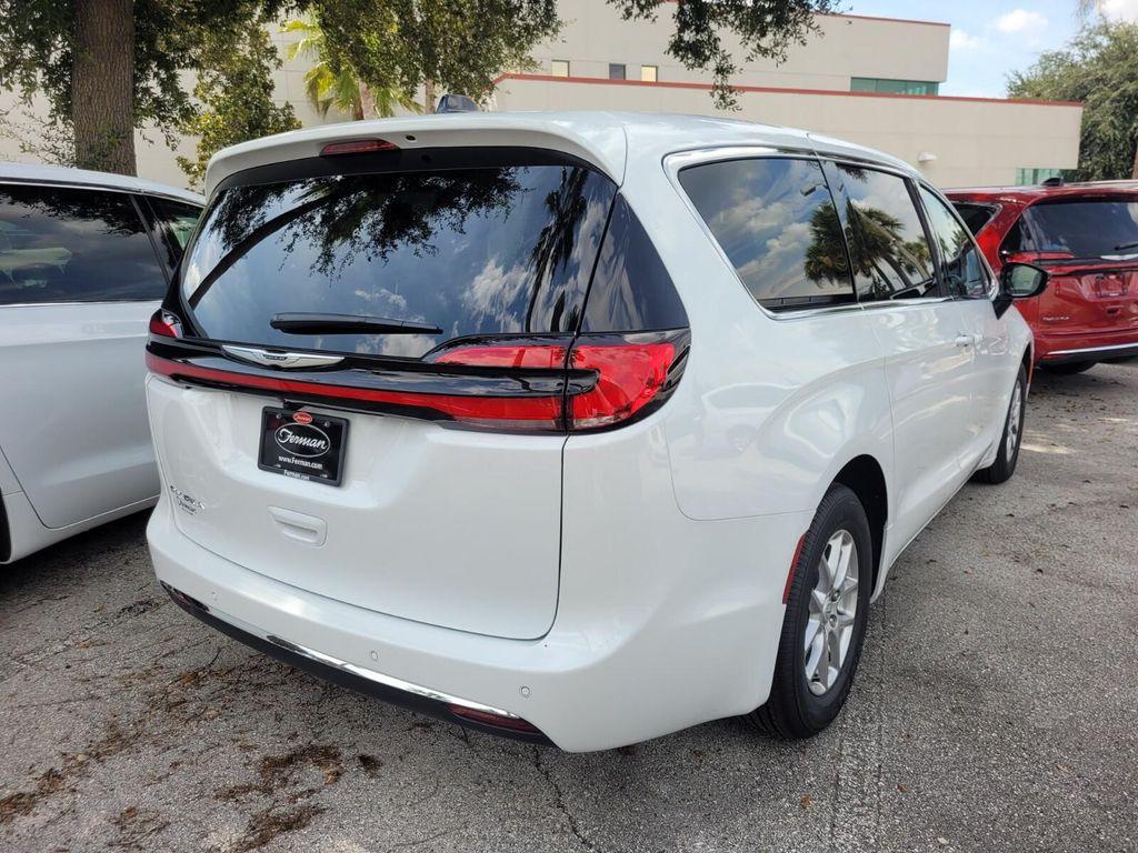 new 2026 Chrysler Pacifica car, priced at $38,538