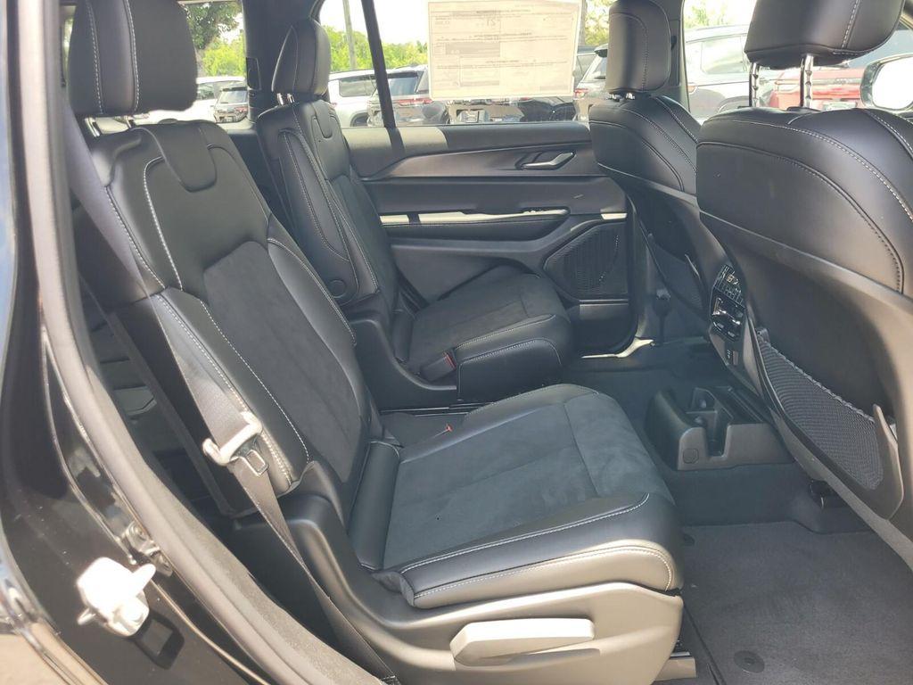 new 2025 Jeep Grand Cherokee L car, priced at $40,782