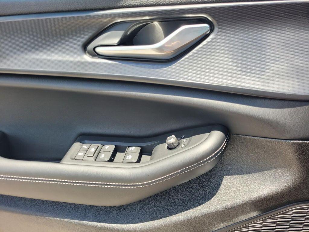 new 2025 Jeep Grand Cherokee L car, priced at $40,782