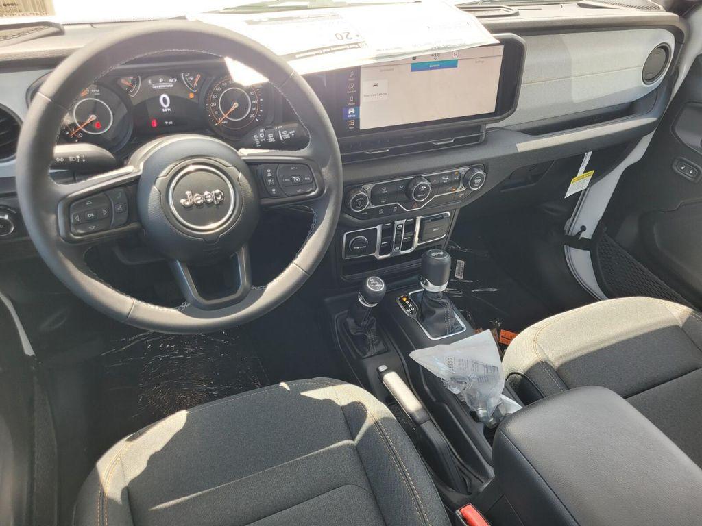 new 2025 Jeep Wrangler car, priced at $39,876
