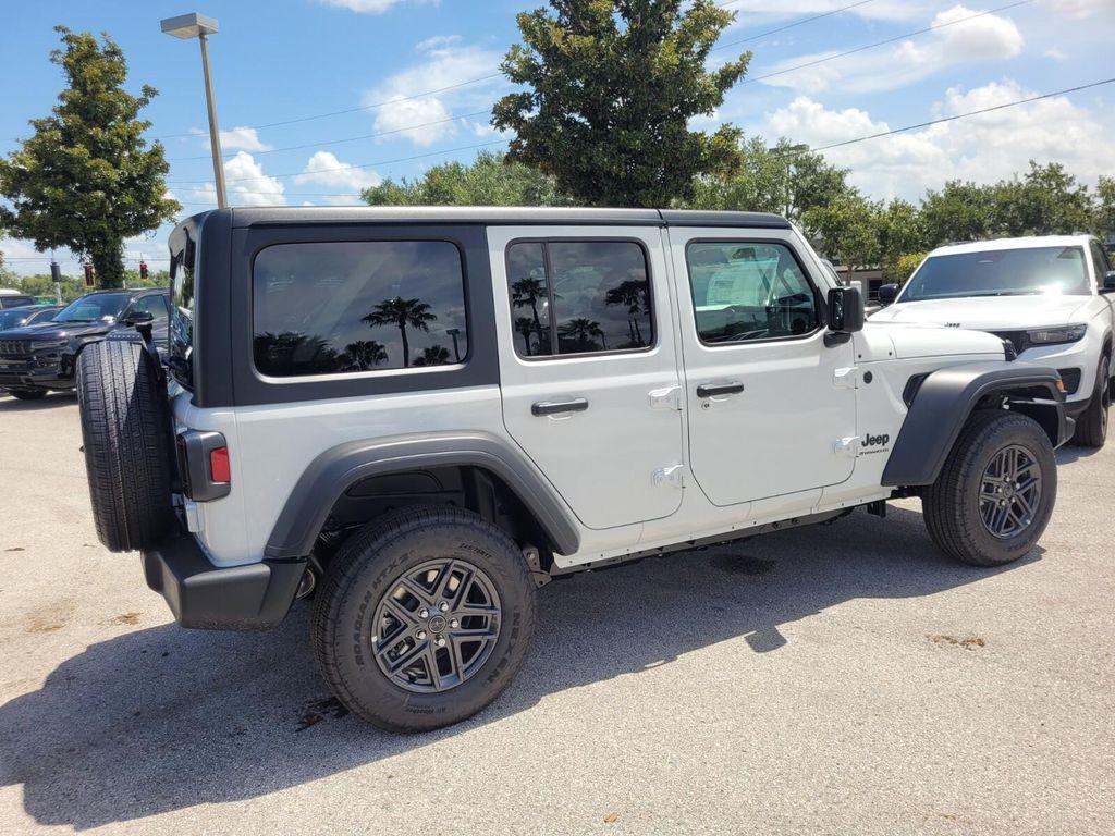 new 2025 Jeep Wrangler car, priced at $39,876