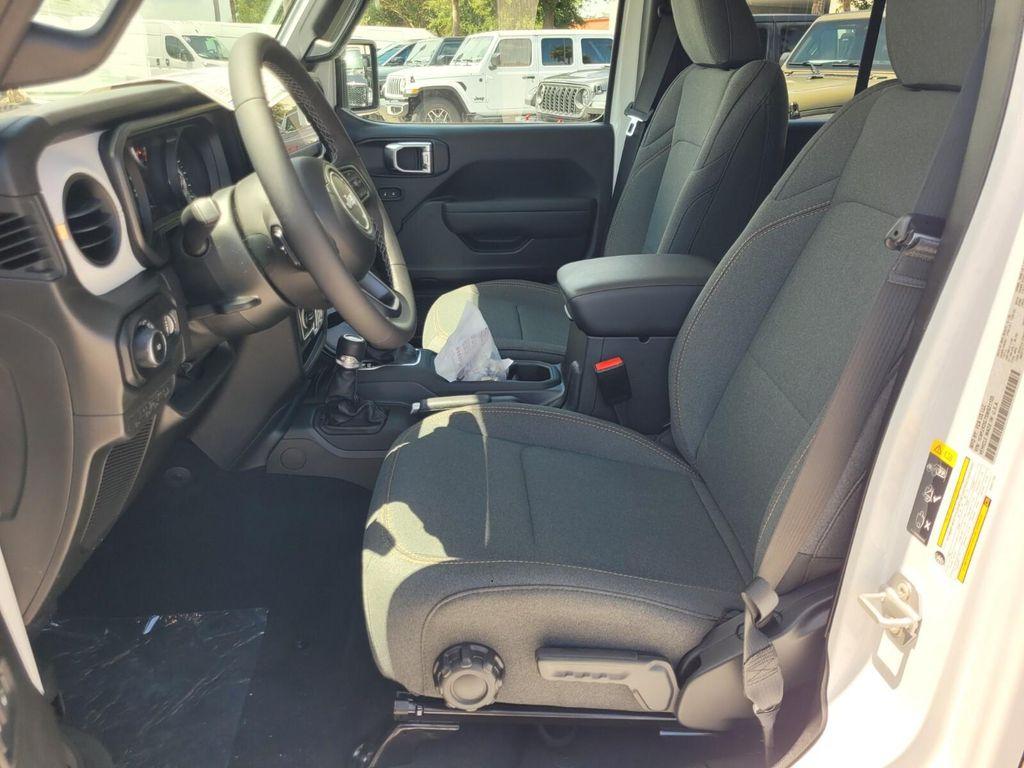 new 2025 Jeep Wrangler car, priced at $39,876