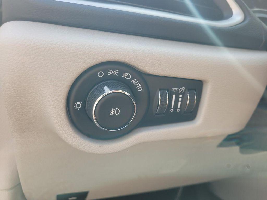 used 2018 Chrysler Pacifica car, priced at $14,500