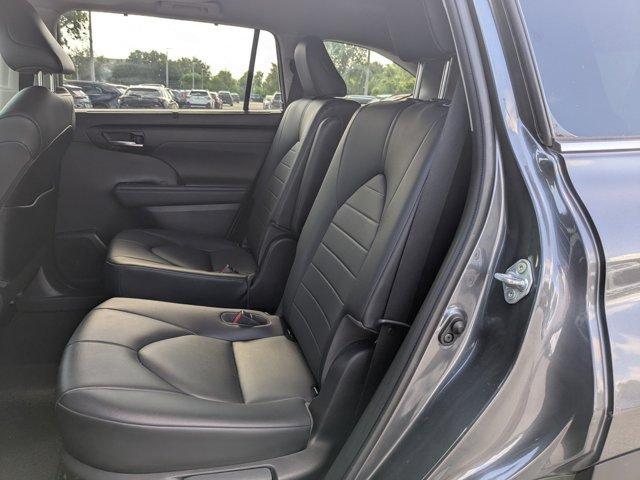 used 2020 Toyota Highlander car, priced at $27,995