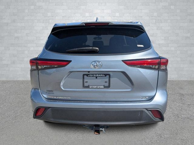 used 2022 Toyota Highlander car, priced at $29,995