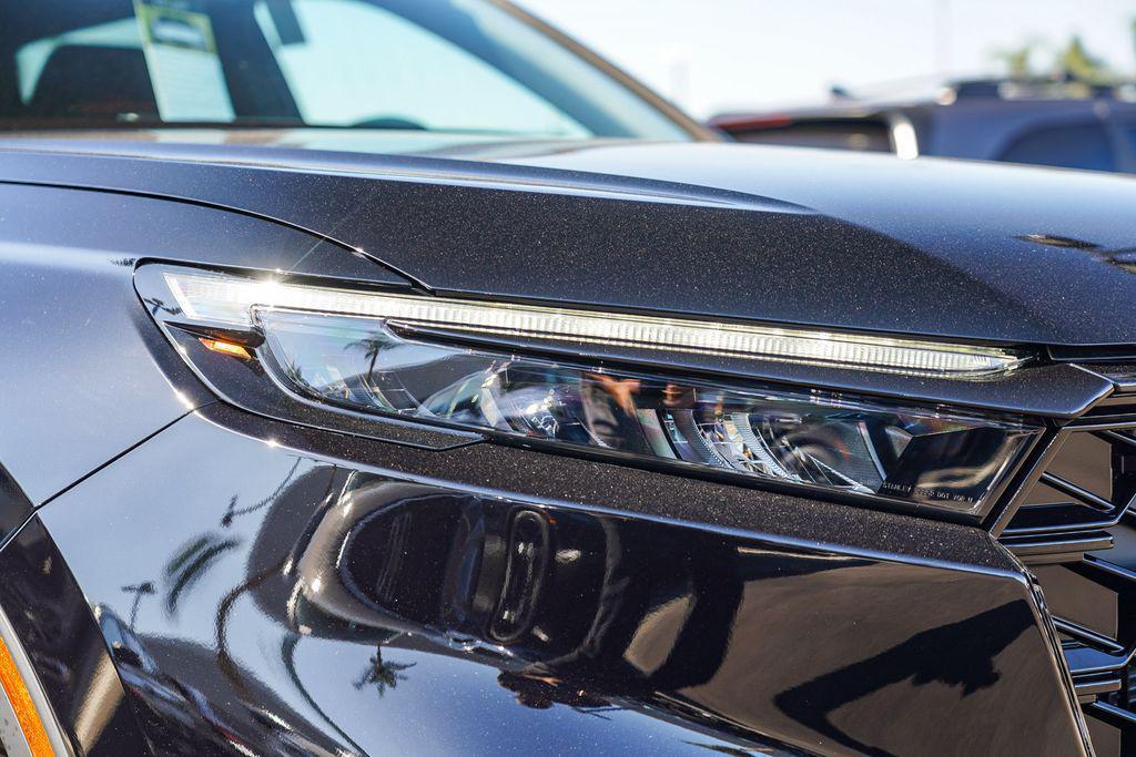 new 2026 Honda CR-V Hybrid car, priced at $40,195