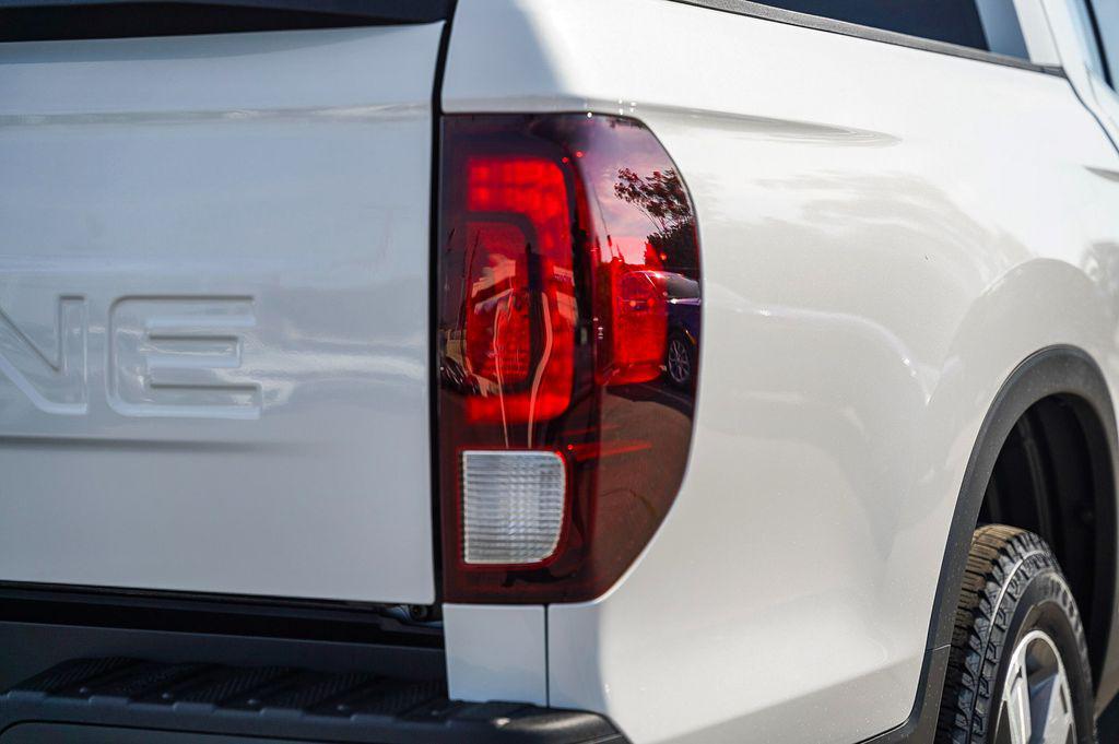 new 2025 Honda Ridgeline car, priced at $44,885