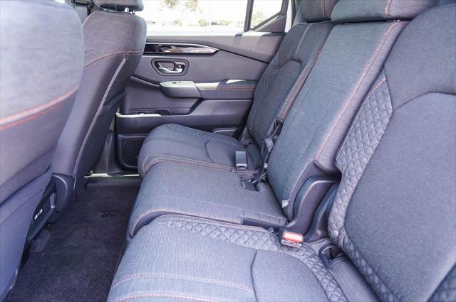 new 2025 Honda Pilot car, priced at $41,650